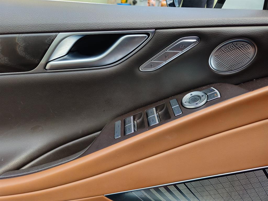 Genesis G80 - Vista 9