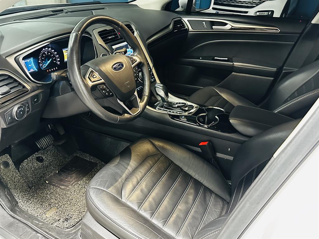 Ford Fusion - Vista 5
