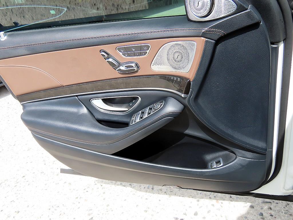 Mercedes Benz S Class - Vista 12