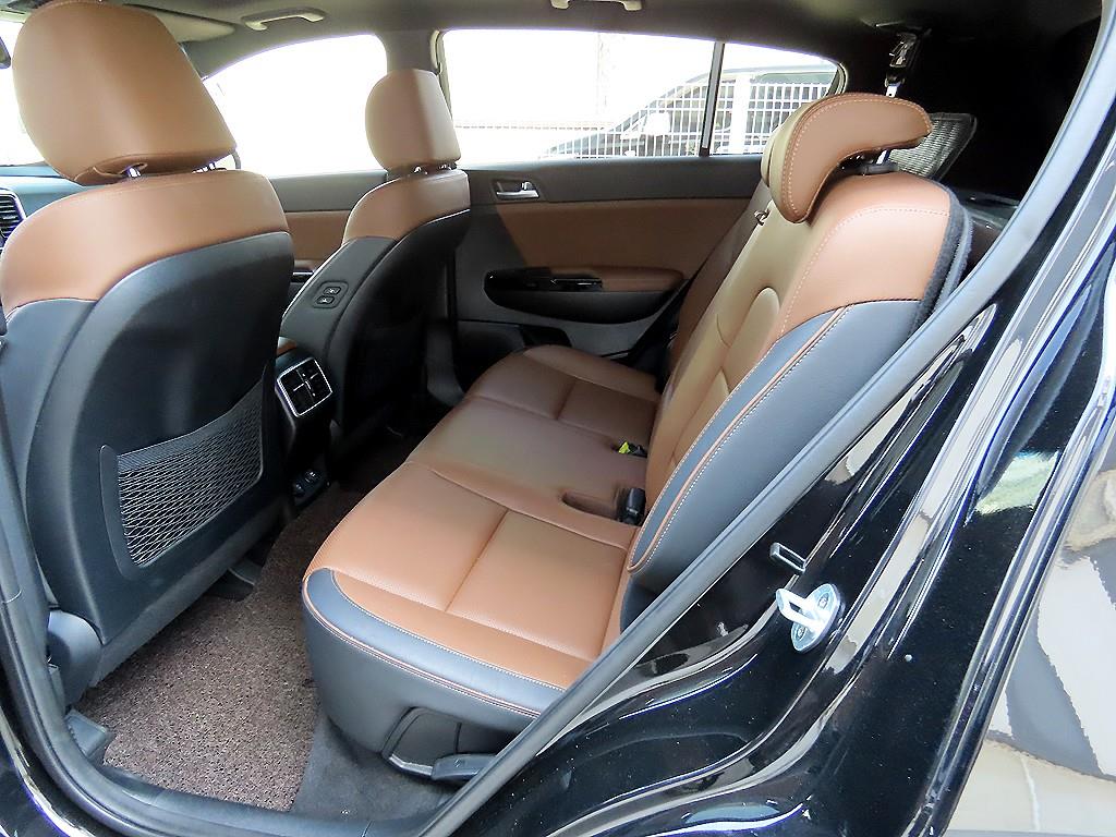 KIA Sportage - Vista 6