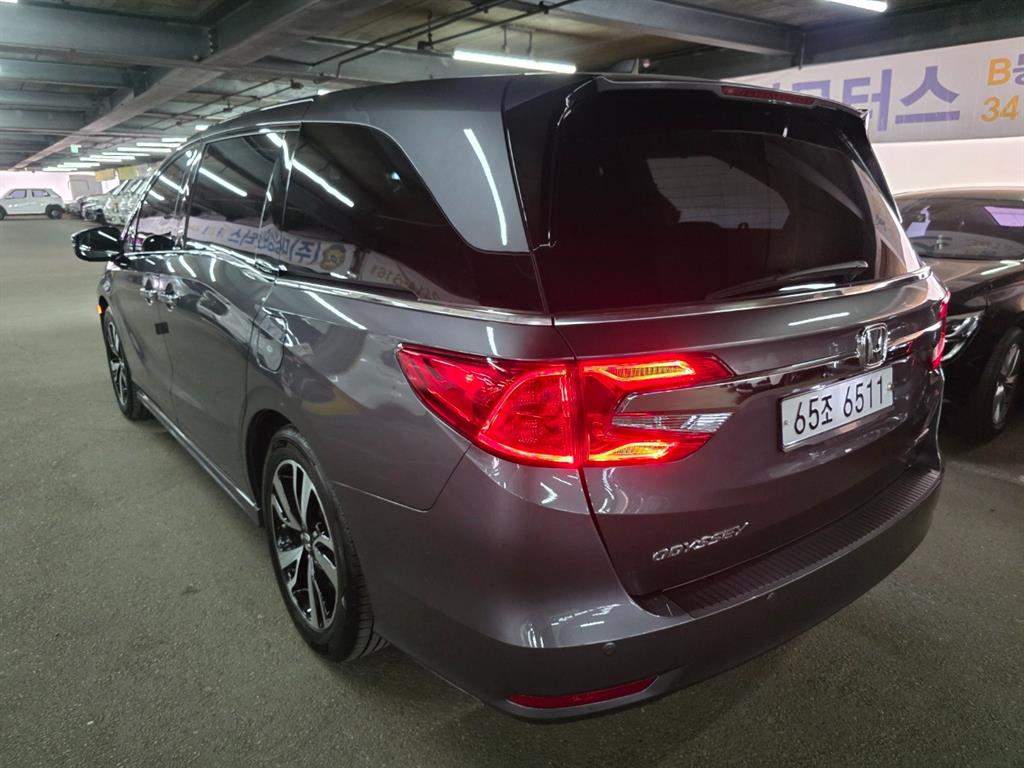 Honda Odyssey - Vista 4