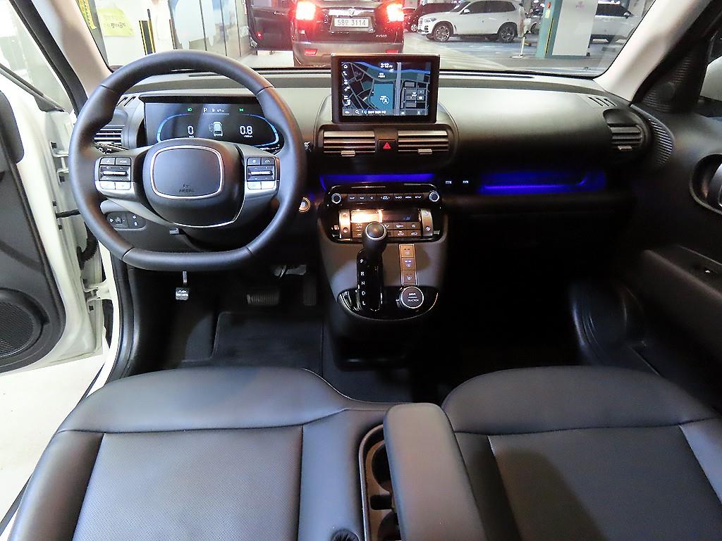 HYUNDAI Casper - Vista 10