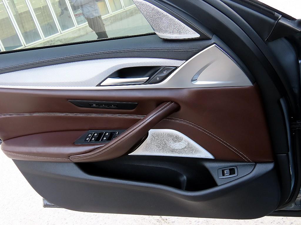 BMW 5 Series - Vista 12