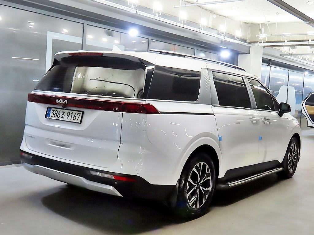 KIA Carnival - Vista 4