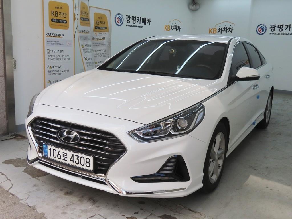 HYUNDAI Sonata - Vista 2