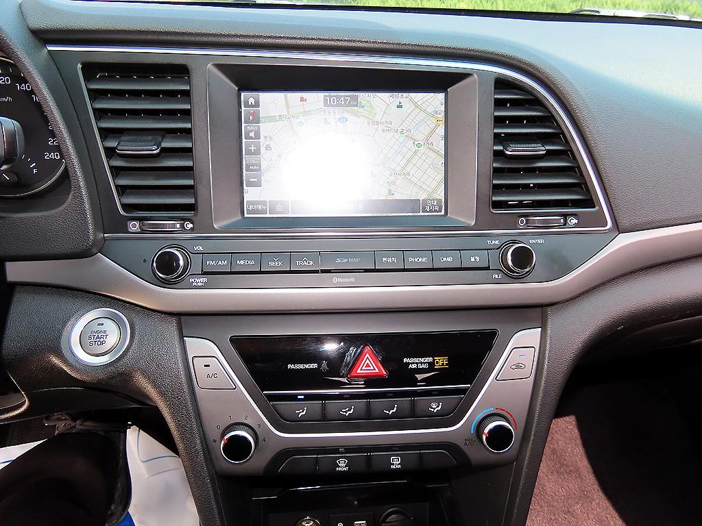 HYUNDAI Avante 2016 Blanco - Importación desde Corea - HF Imports Iquique - Foto 13