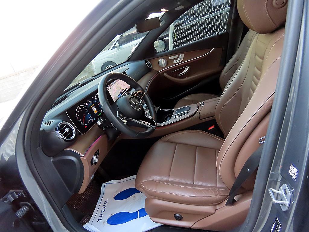 Mercedes Benz E class - Vista 5