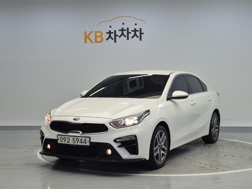 KIA K3 2019 Blanco - Importación desde Corea - HF Imports Iquique - Foto 1