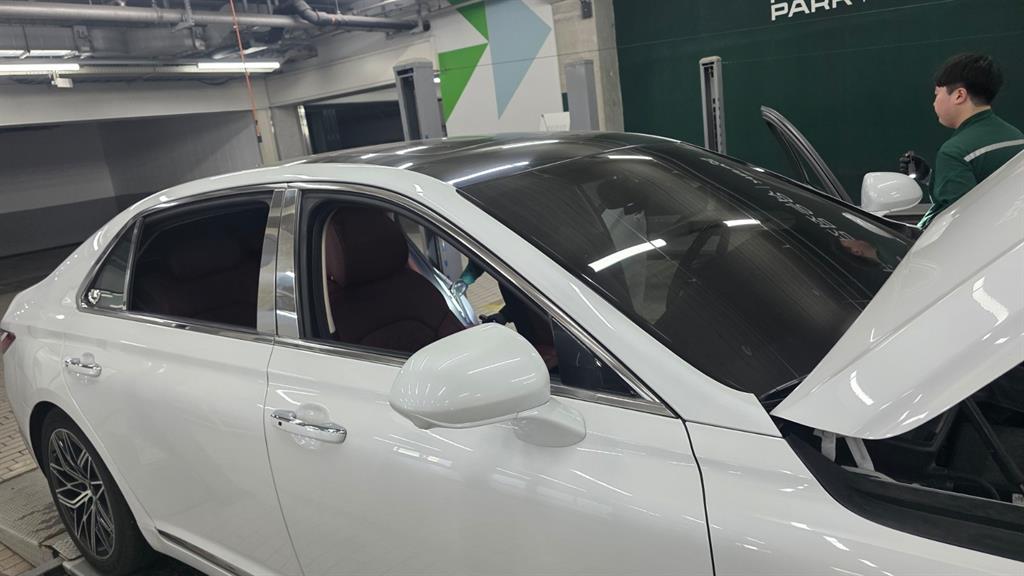 Genesis G90 2019 Blanco - Importación desde Corea - HF Imports Iquique - Foto 16