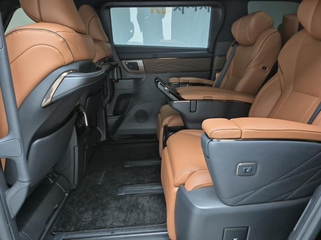 Toyota Alphard - Vista 12
