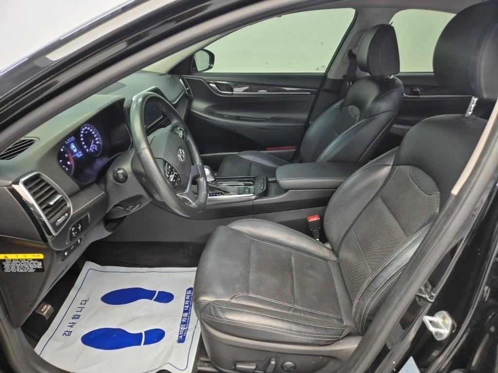 HYUNDAI Grandeur - Vista 11