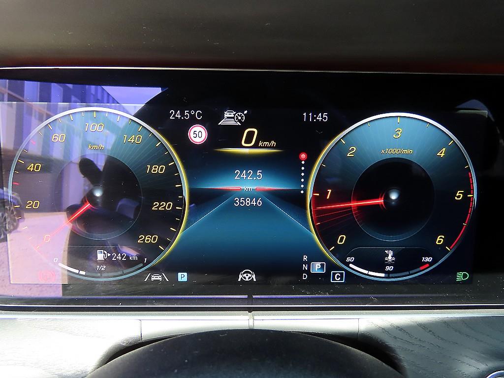 Mercedes Benz E class - Vista 9
