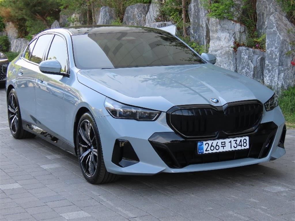 BMW 5 Series - Vista 3