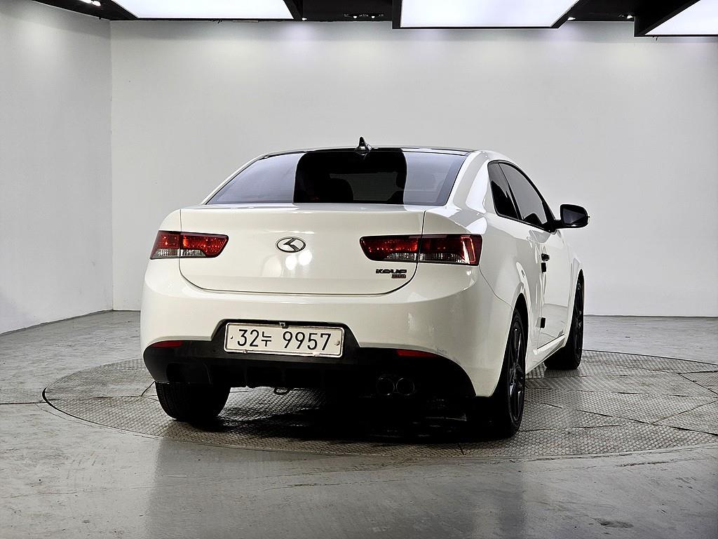KIA Forte - Vista 3