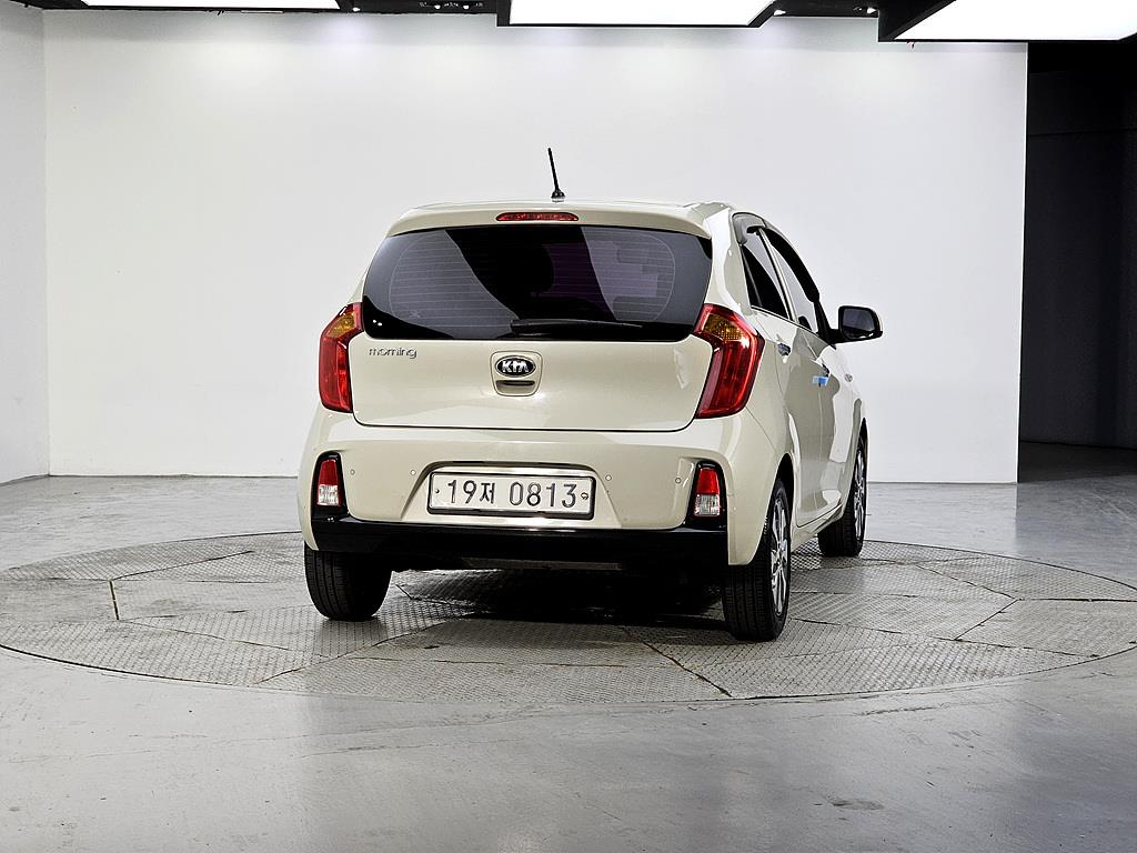 KIA Morning - Vista 3