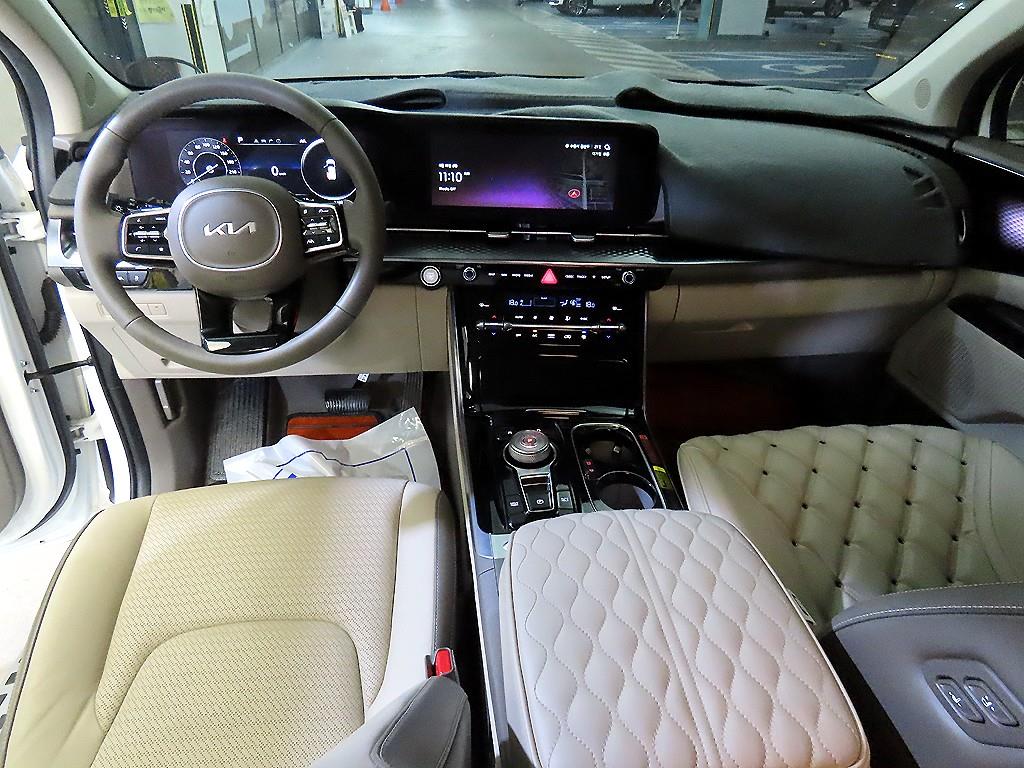 KIA Carnival - Vista 11