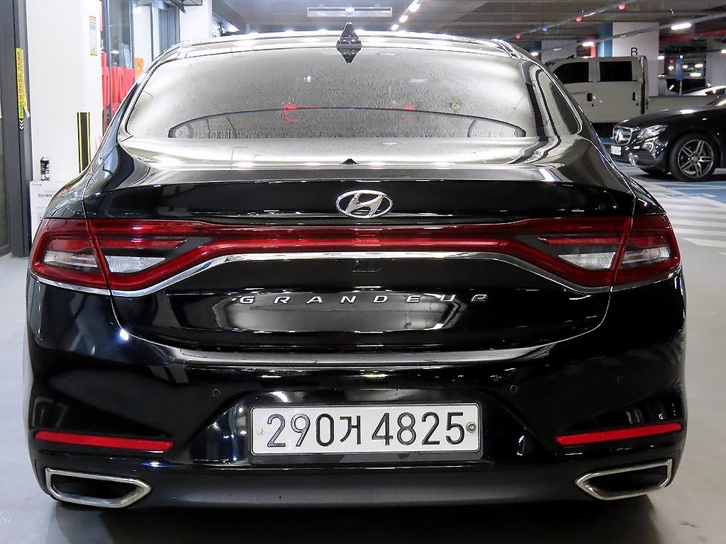 HYUNDAI Grandeur - Vista 5