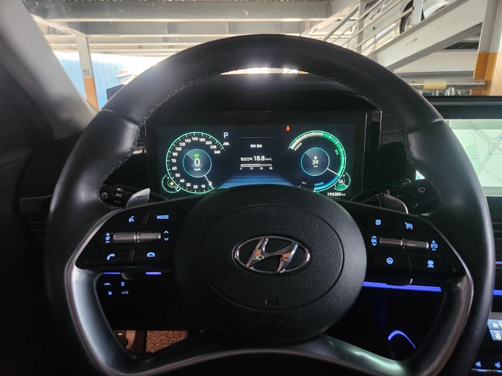 HYUNDAI Grandeur - Vista 4