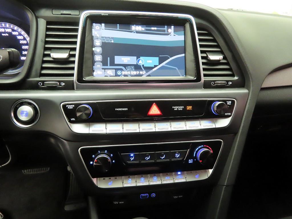 HYUNDAI Sonata - Vista 10