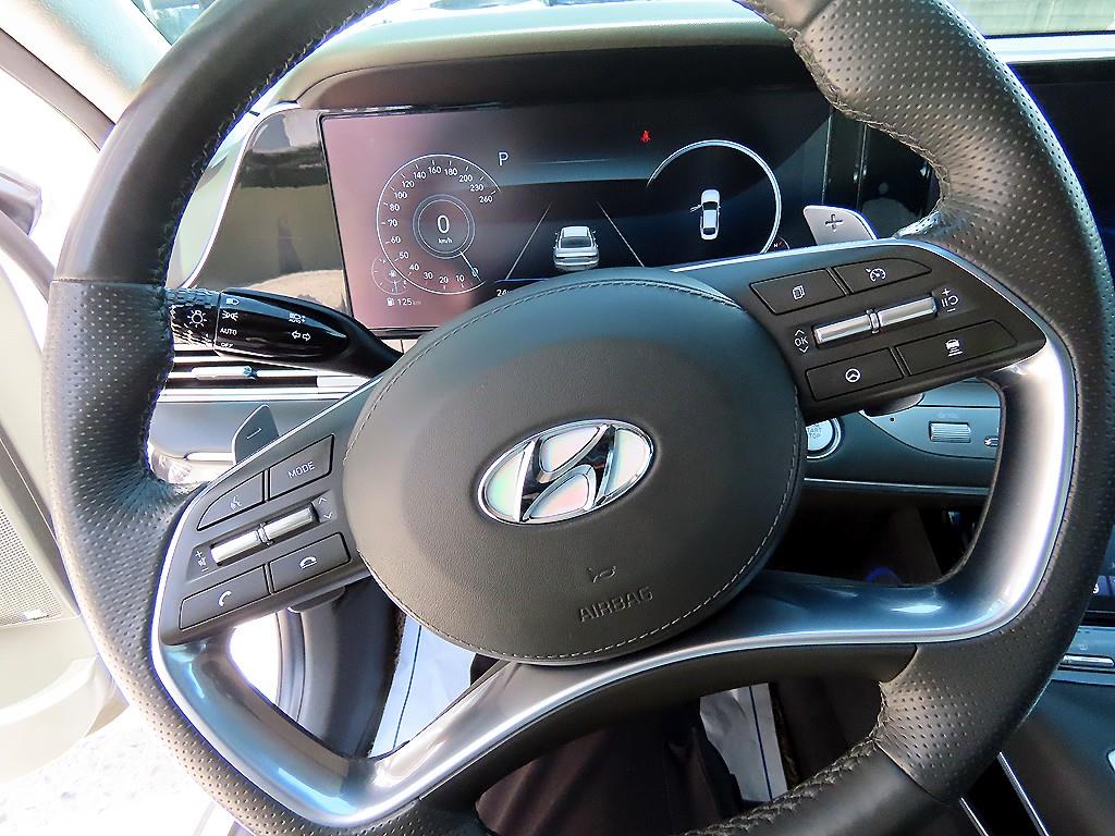 HYUNDAI Grandeur - Vista 8