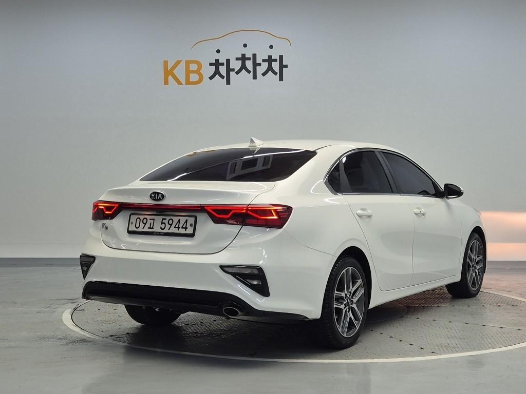 KIA K3 - Vista 3