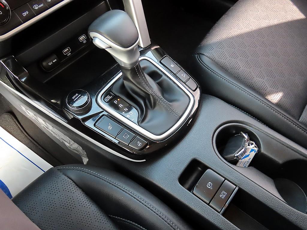 KIA Seltos - Vista 10