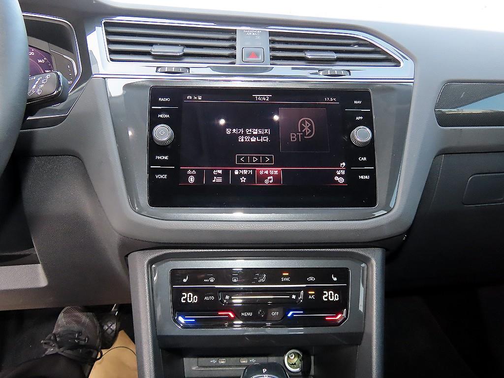 Volkswagen Tiguan - Vista 12