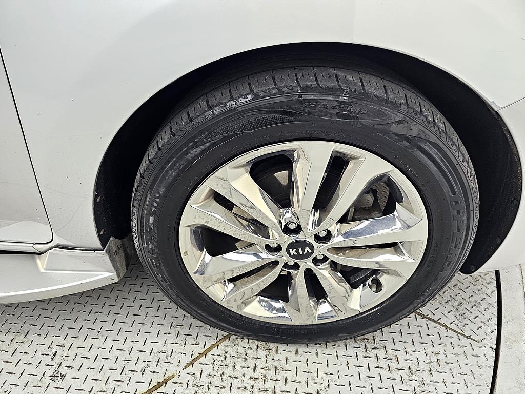 KIA Carnival 2015 Plateado - Importación desde Corea - HF Imports Iquique - Foto 20