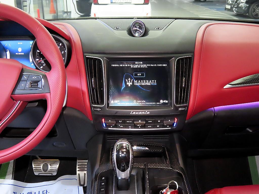 Maserati Levante - Vista 11