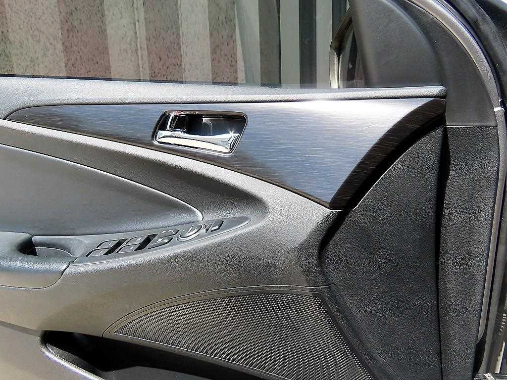 HYUNDAI Sonata - Vista 11