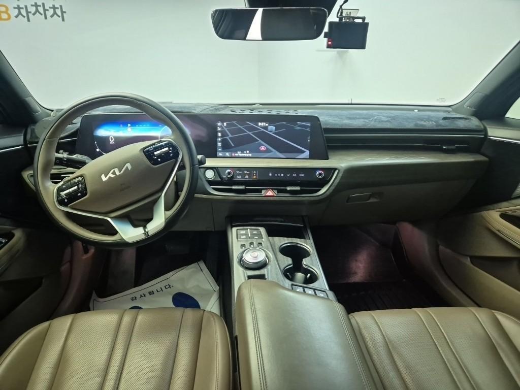 KIA K8 - Vista 7