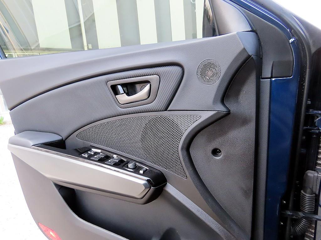 Ssangyong Tivoli - Vista 11