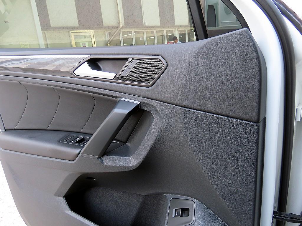 Volkswagen Tiguan - Vista 12
