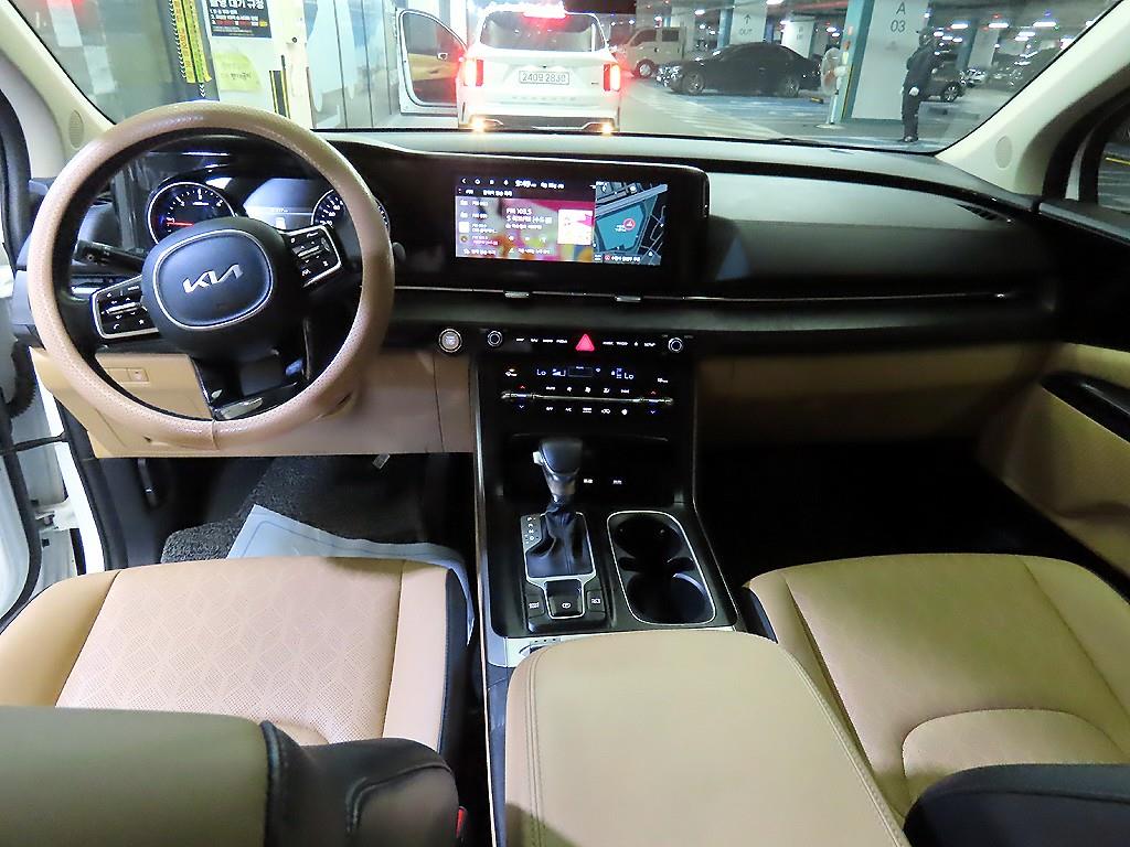 KIA Carnival - Vista 10