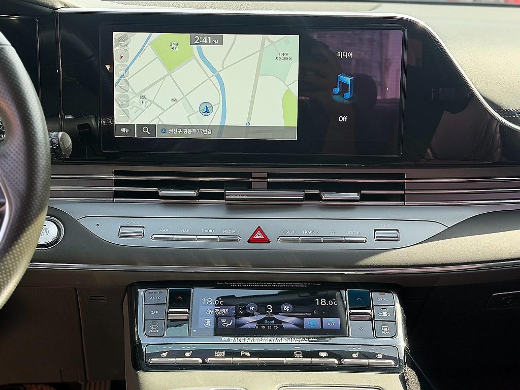 HYUNDAI Grandeur - Vista 10