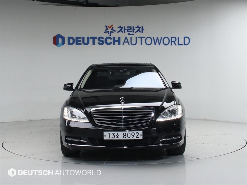 Mercedes Benz S Class - Vista 3