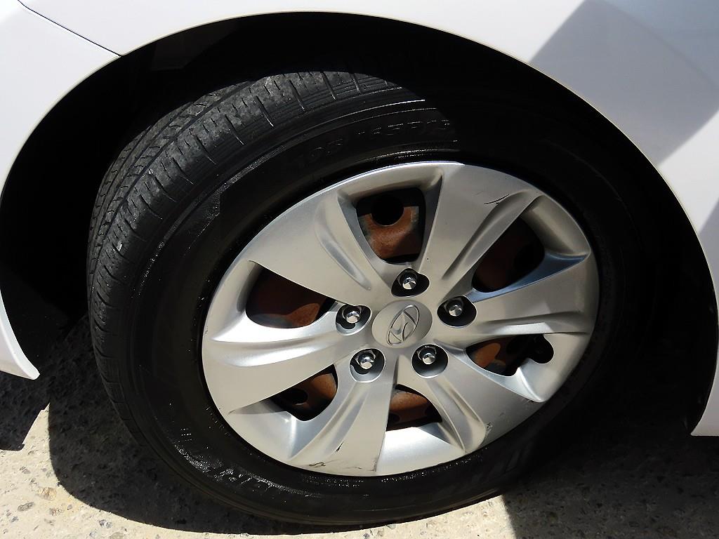 HYUNDAI Avante 2015 Blanco - Importación desde Corea - HF Imports Iquique - Foto 17