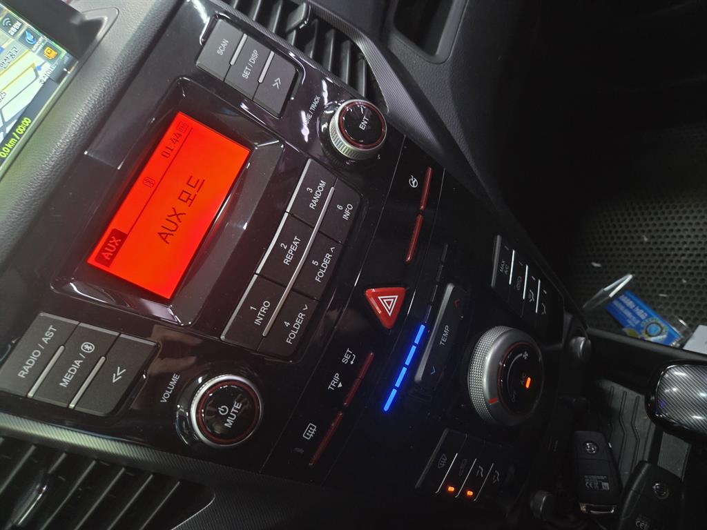 Ssangyong Tivoli - Vista 6