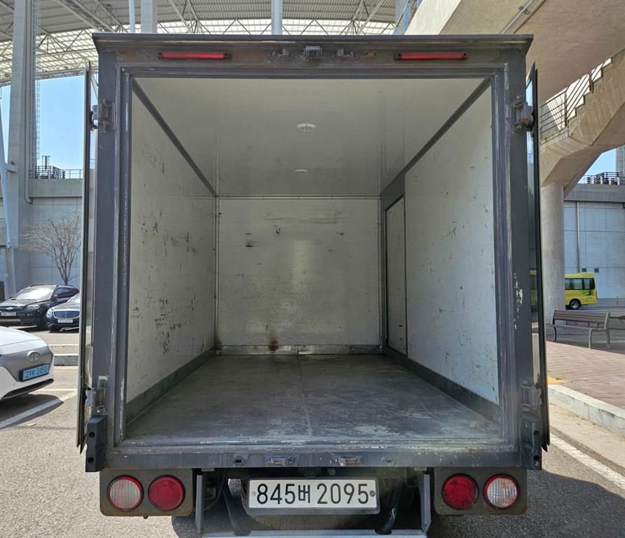 Small Truck tower_built-in tower - Vista 6