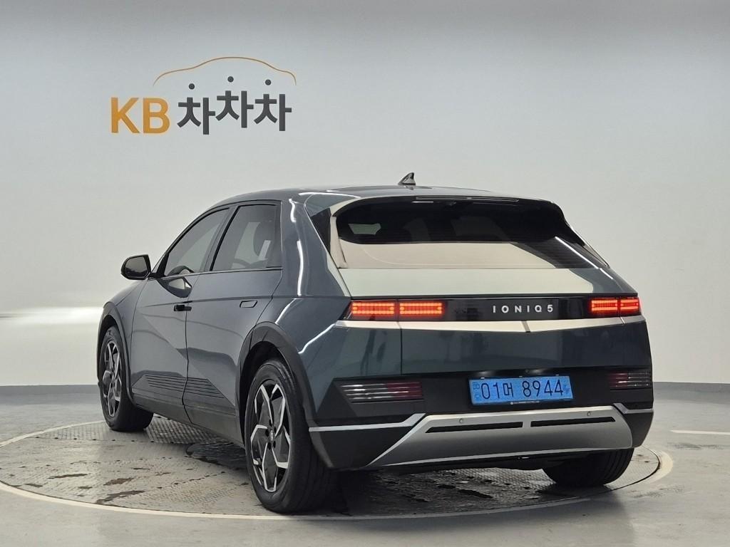 HYUNDAI Ioniq 5 - Vista 2