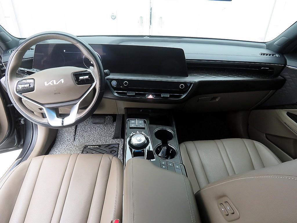 KIA K8 - Vista 8