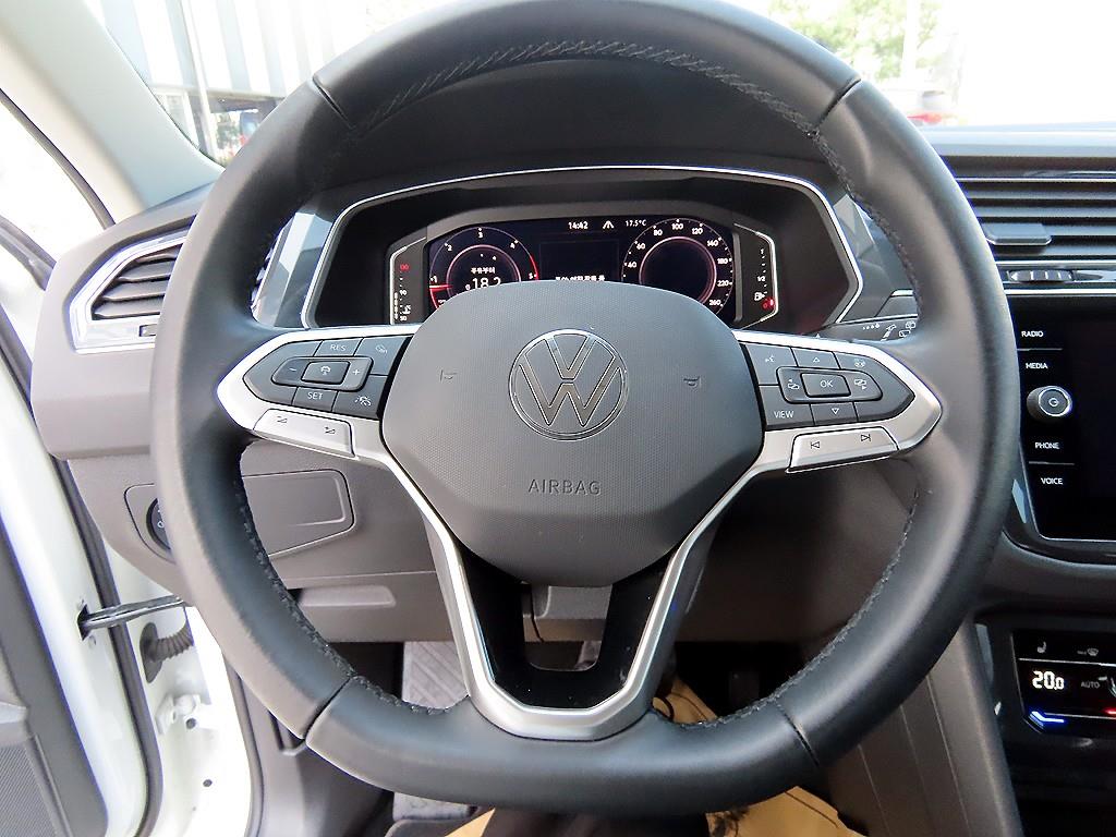 Volkswagen Tiguan - Vista 8