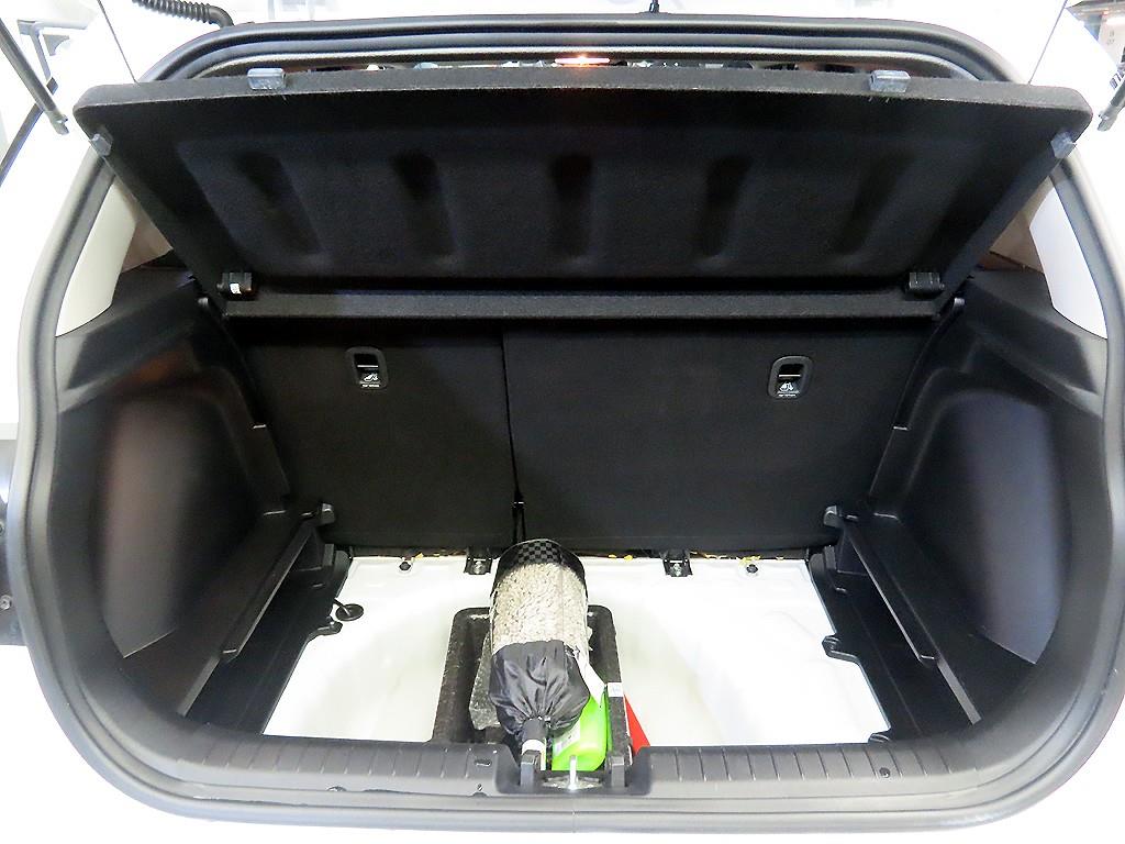 HYUNDAI Venue 2020 Blanco - Importación desde Corea - HF Imports Iquique - Foto 18