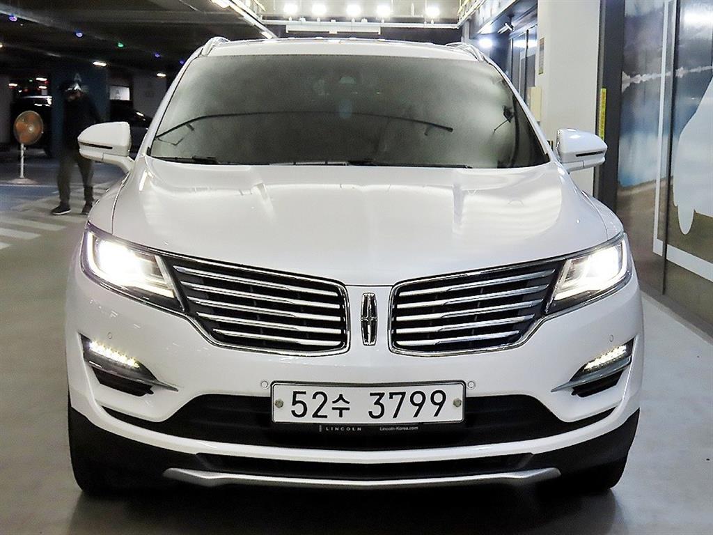 Lincoln MKC - Vista 2