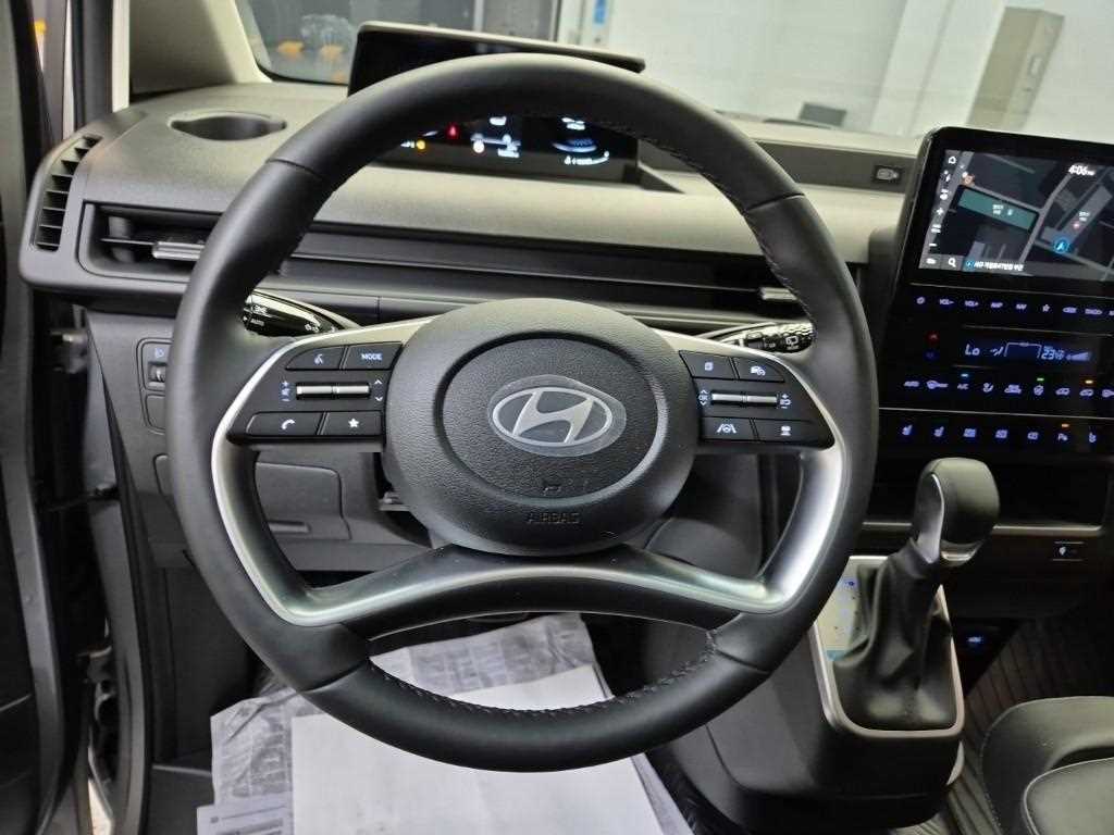 HYUNDAI Staria - Vista 9