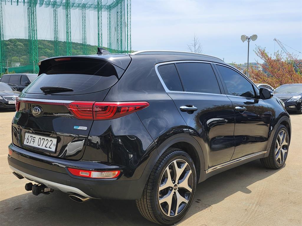 KIA Sportage - Vista 4