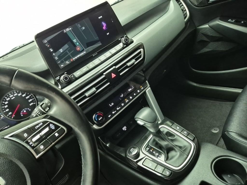 KIA Seltos - Vista 10