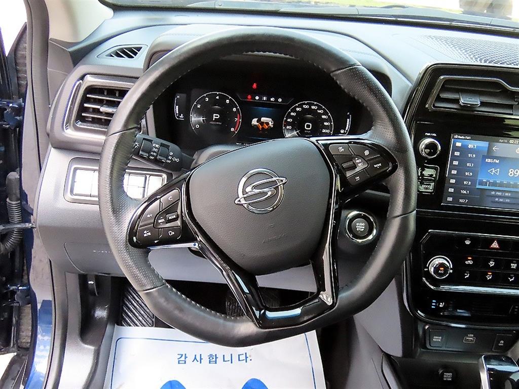 Ssangyong Tivoli - Vista 8