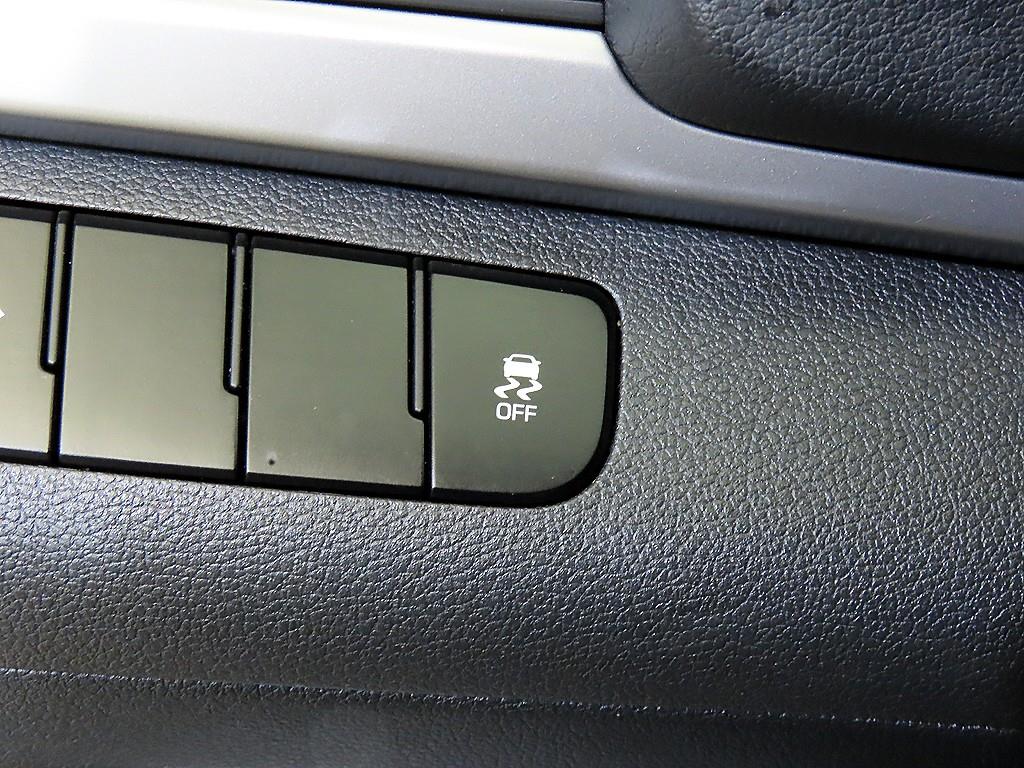 HYUNDAI Avante 2016 Plateado - Importación desde Corea - HF Imports Iquique - Foto 14