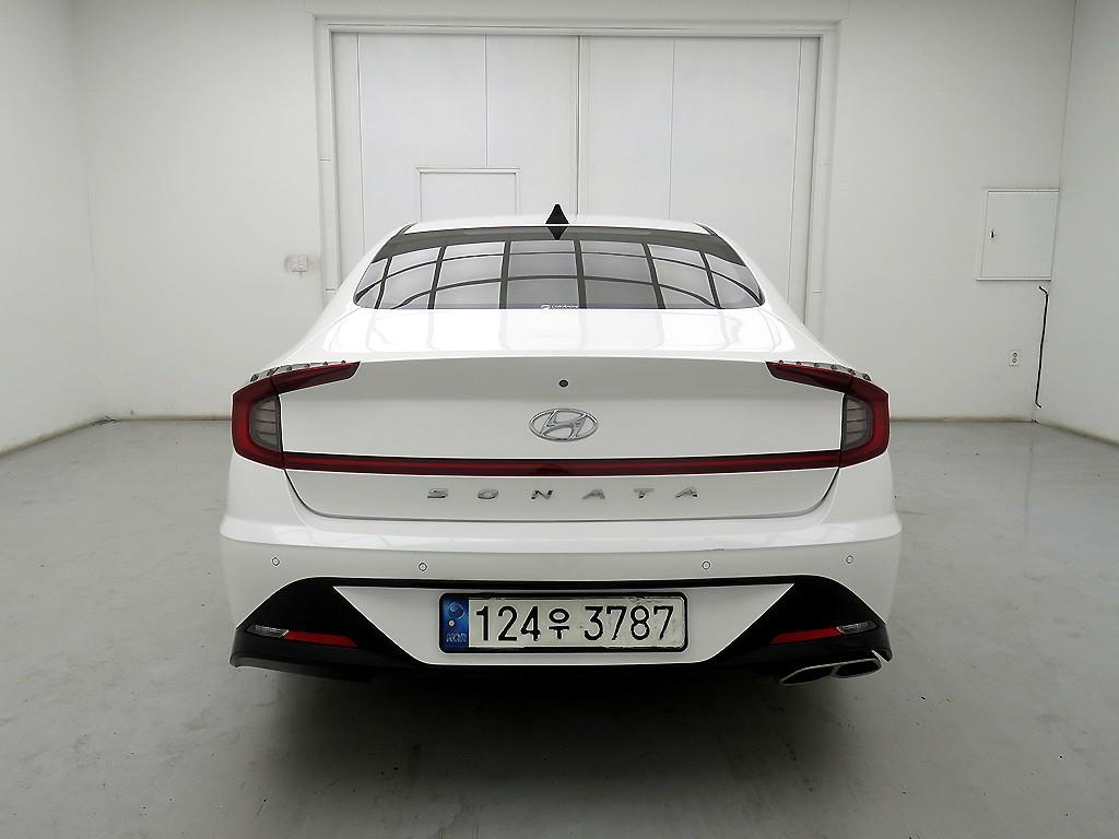 HYUNDAI Sonata - Vista 3